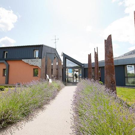 Le Noirlac Saint-Amand-Montrond Exterior photo